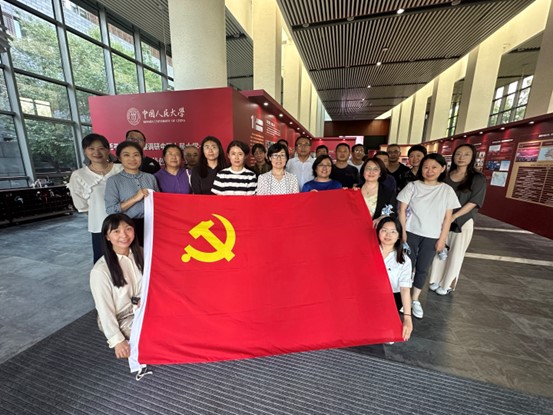 尊龙凯时平台组织参观习近平总书记考察调研北京AG尊龙凯时平台娱乐开户官方网站一周年主题展 图片1.jpg